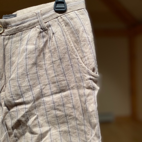 Linen shorts in cream with gray stripes - Picture 4 of 7